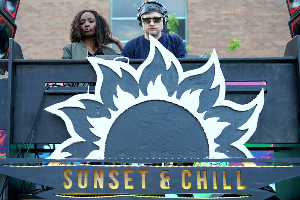 Sunset & Chill Image 19